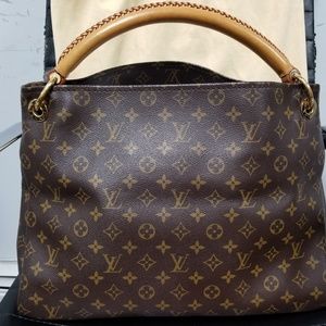 Louis Vuitton Artsy MM Mongram Authentic